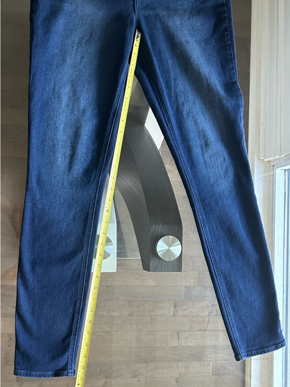 Super Skinny-Mid Wash-NWOT - Picture 4 of 5